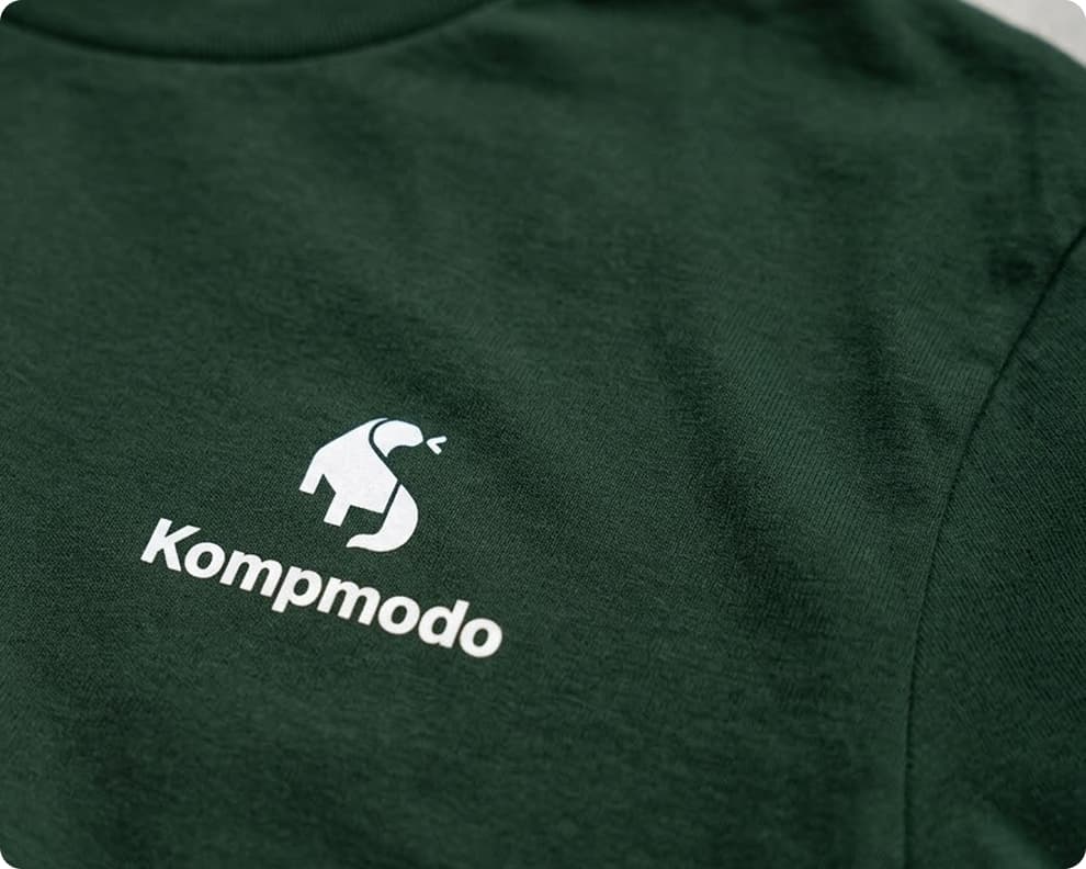 Kompmodo branded shirt